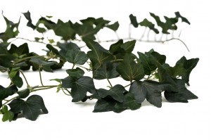 artificial-uv-gala-ivy-garland-41